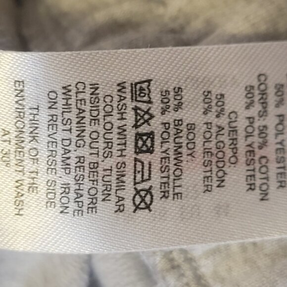 ASOS DESIGN Cropped Sweatshirt - Picture 7 of 7